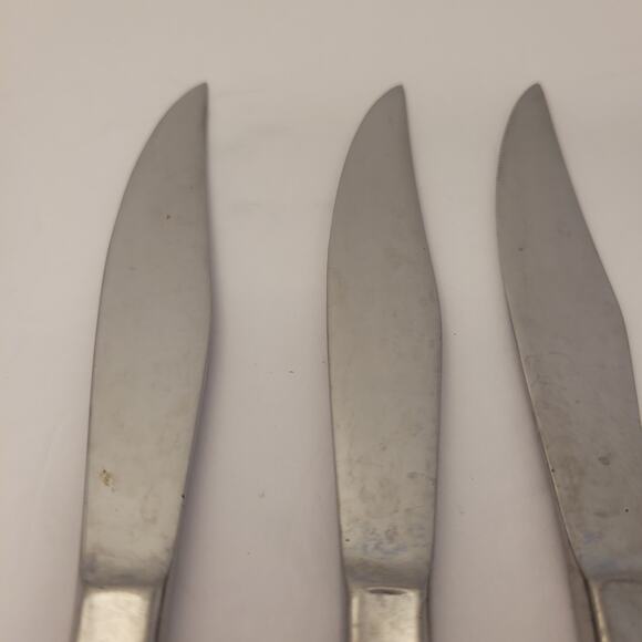 Set of 5 Solid Stainless Steel Dinner Steak Knives Japan Serrated Edge Pre-Owned - Picture 4 of 8
